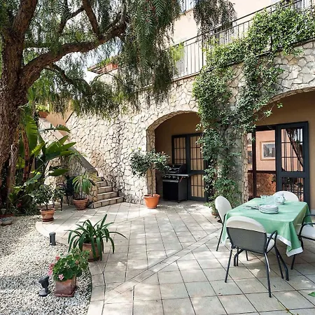 빌라 Captivating In San Saba Italy With Private Pool *