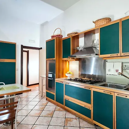 Captivating In San Saba Italy With Private Pool 빌라